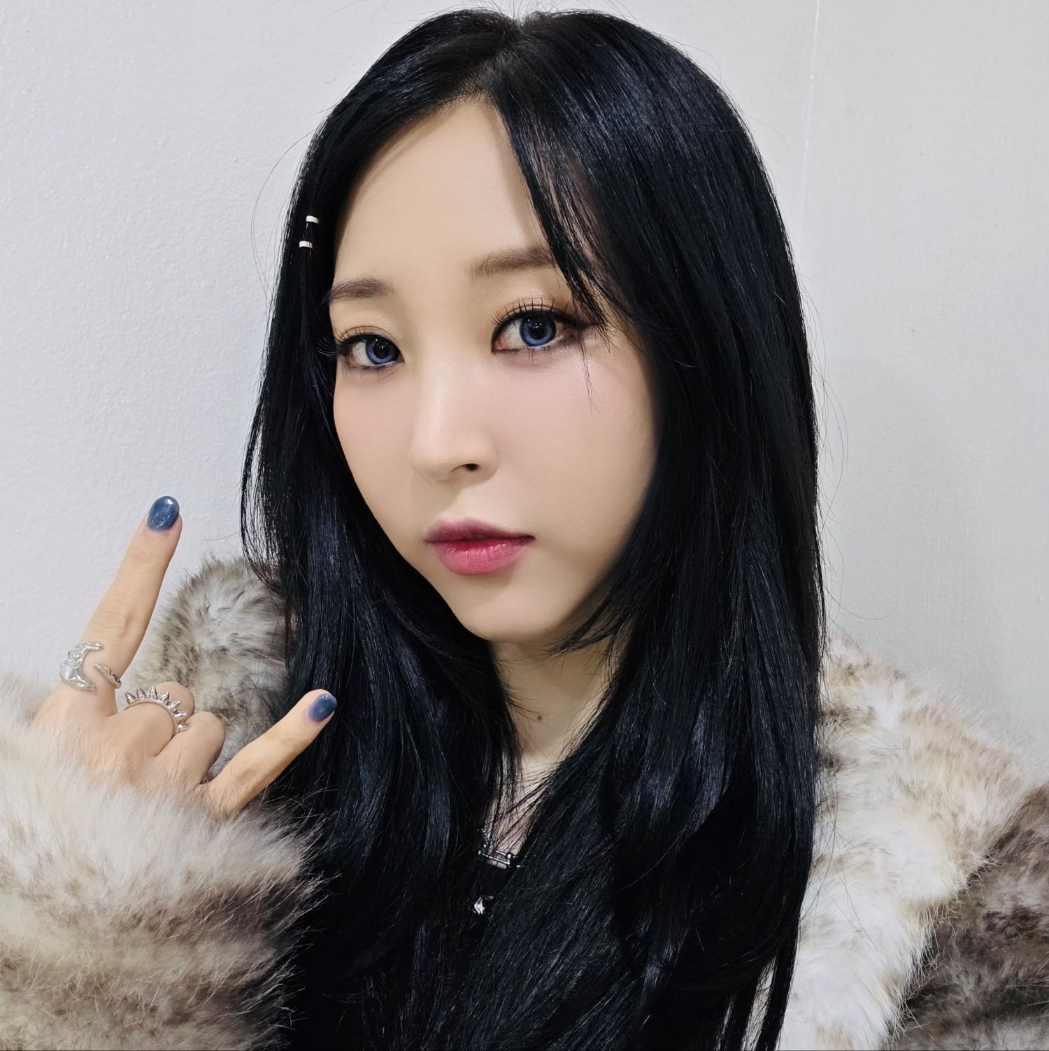 Behind-the-scenes cut of Moonbyul (MAMAMOO)