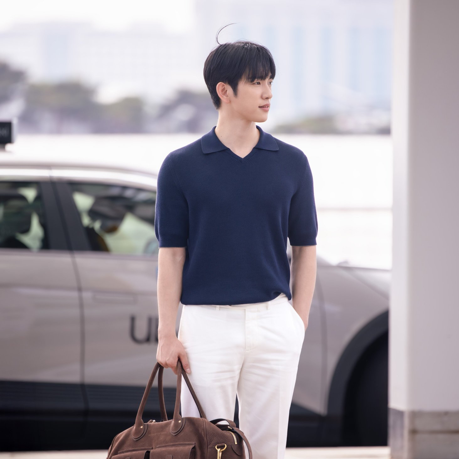Latest photo of Jinyoung (GOT7)
