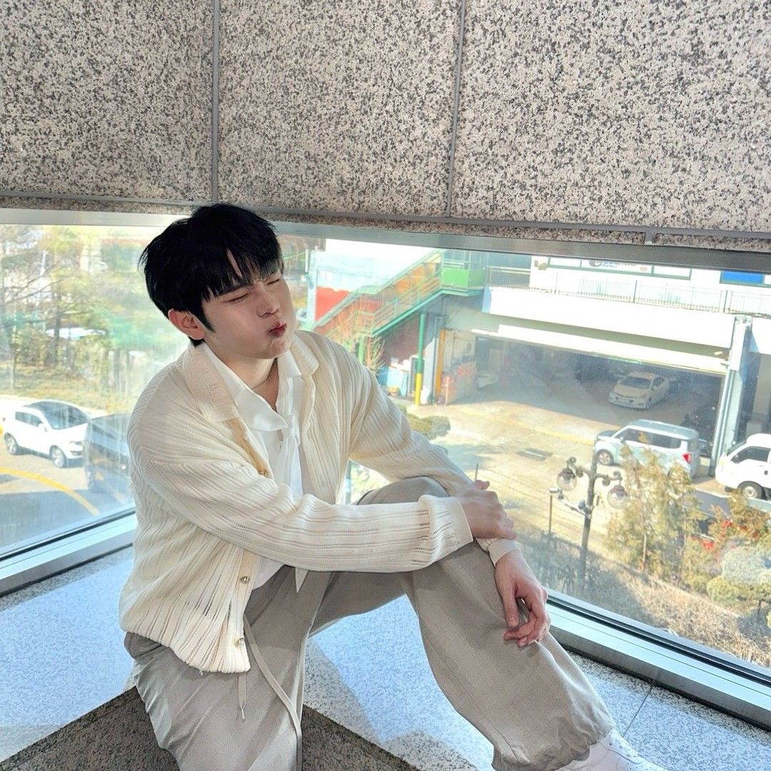 Behind-the-scenes cut of Kim Taerae (ZEROBASEONE)