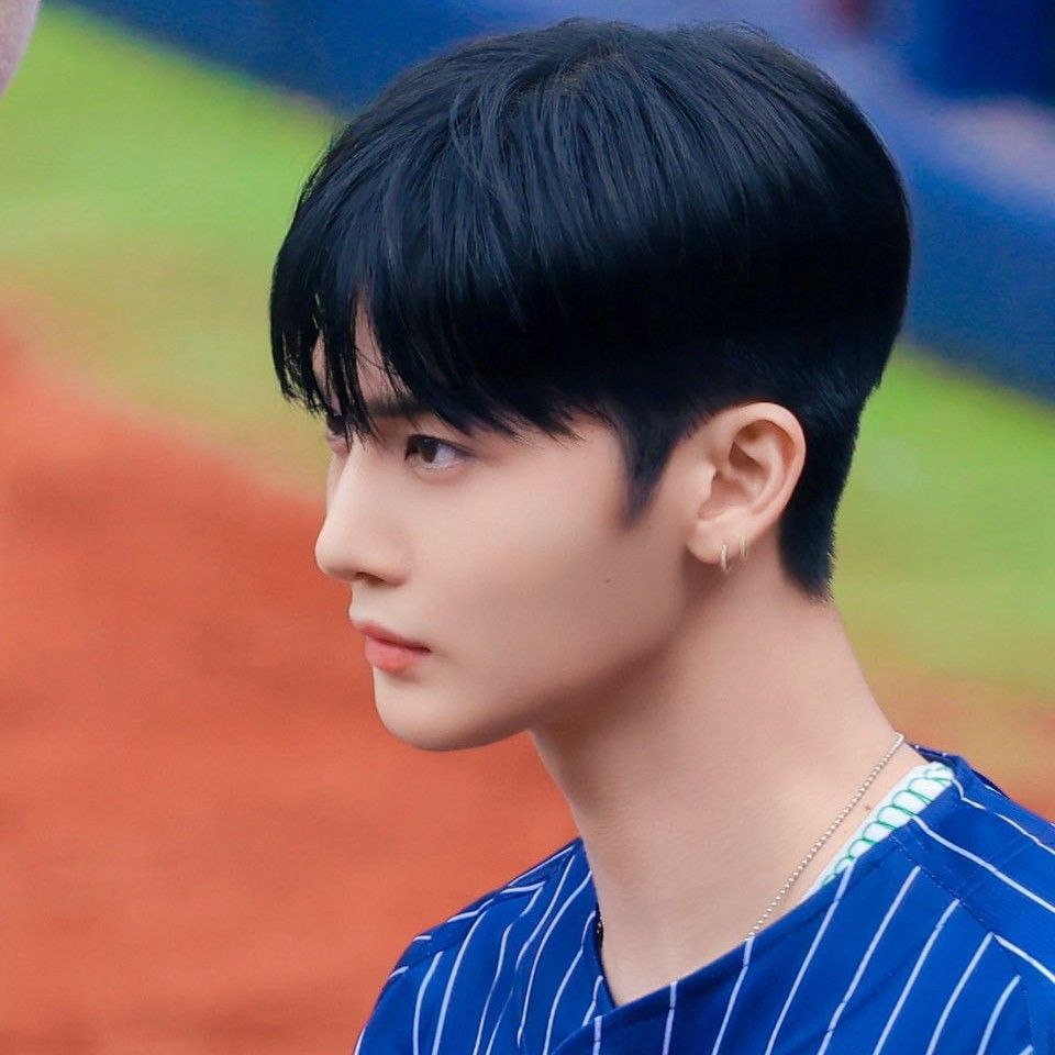 A moment captured by Bae Jinyoung's fan