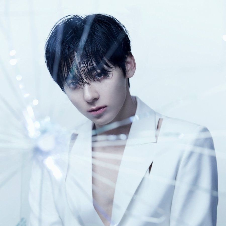 Latest photo of Hwang Minhyun