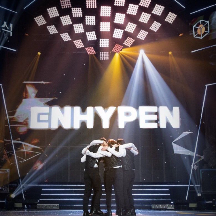 Foto terbaru NI-KI (ENHYPEN)