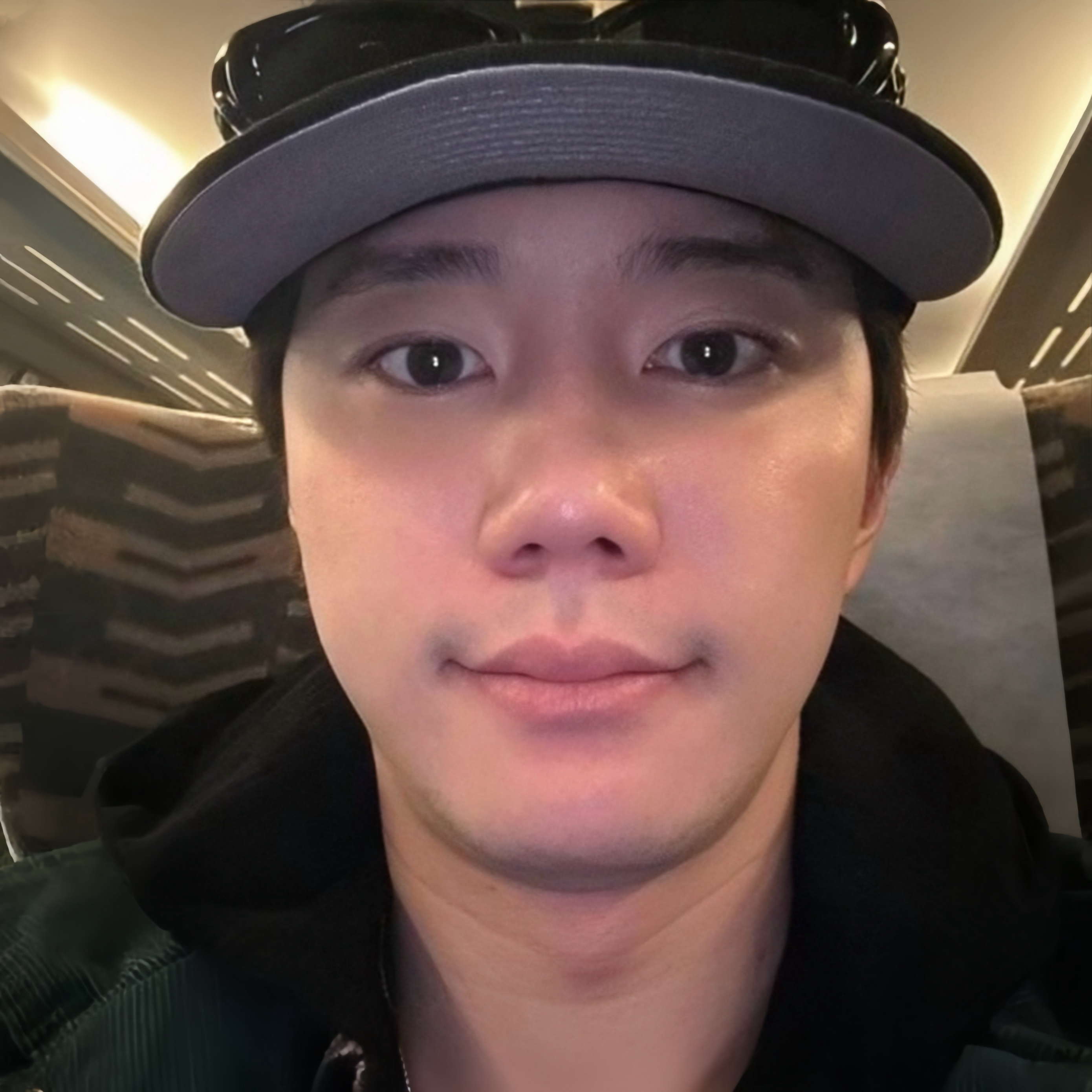 Recent activity shot of Lee Junyoung