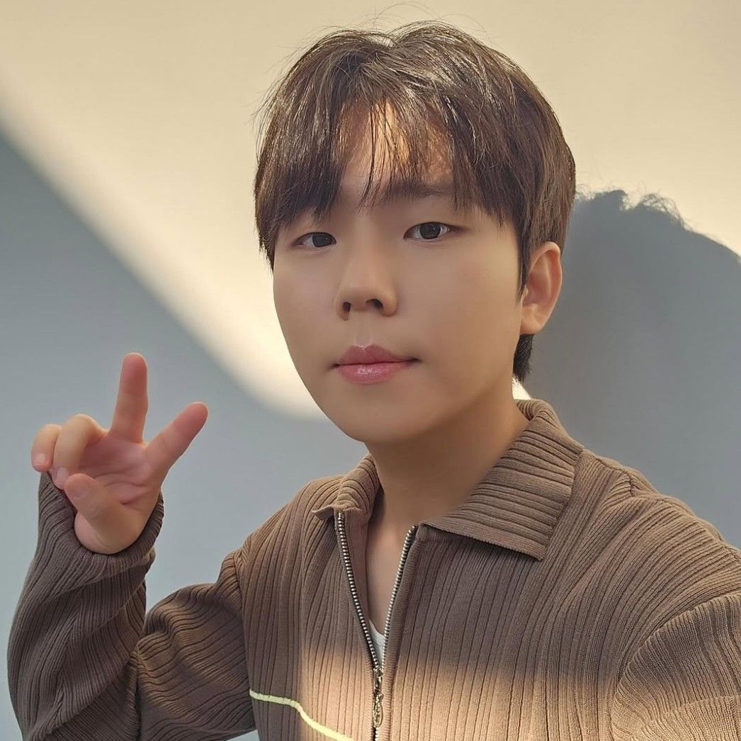 Latest photo of Jung Seunghwan