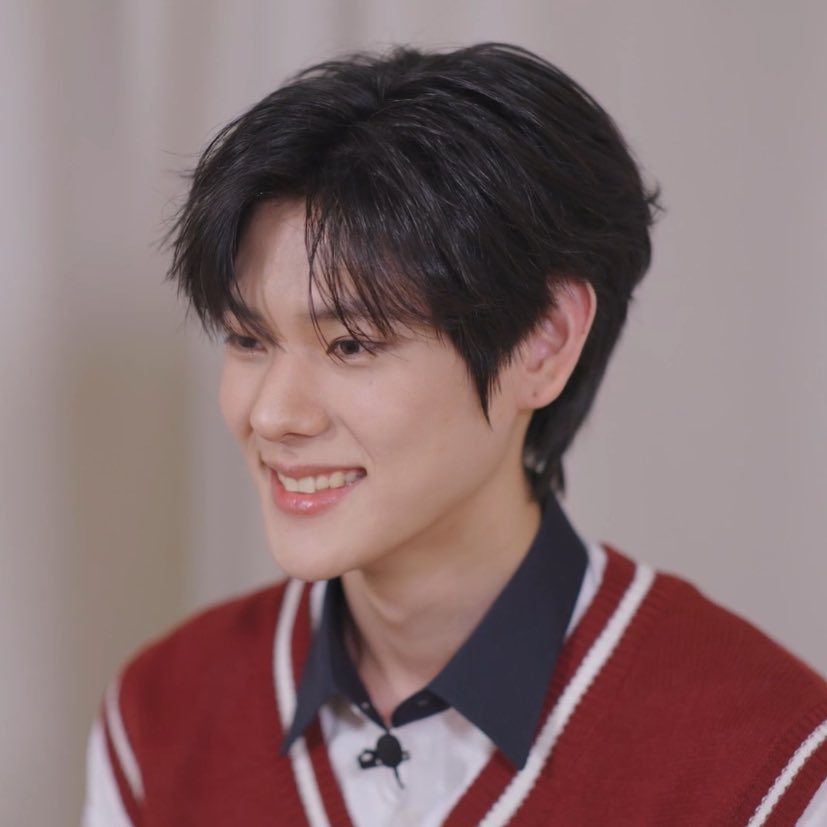 Behind-the-scenes cut of Nicholas (SMTR25)