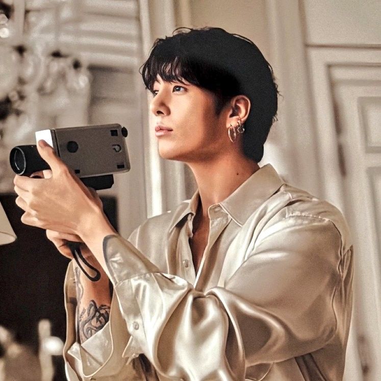 柾国 (防弹少年团)的最新活动照片