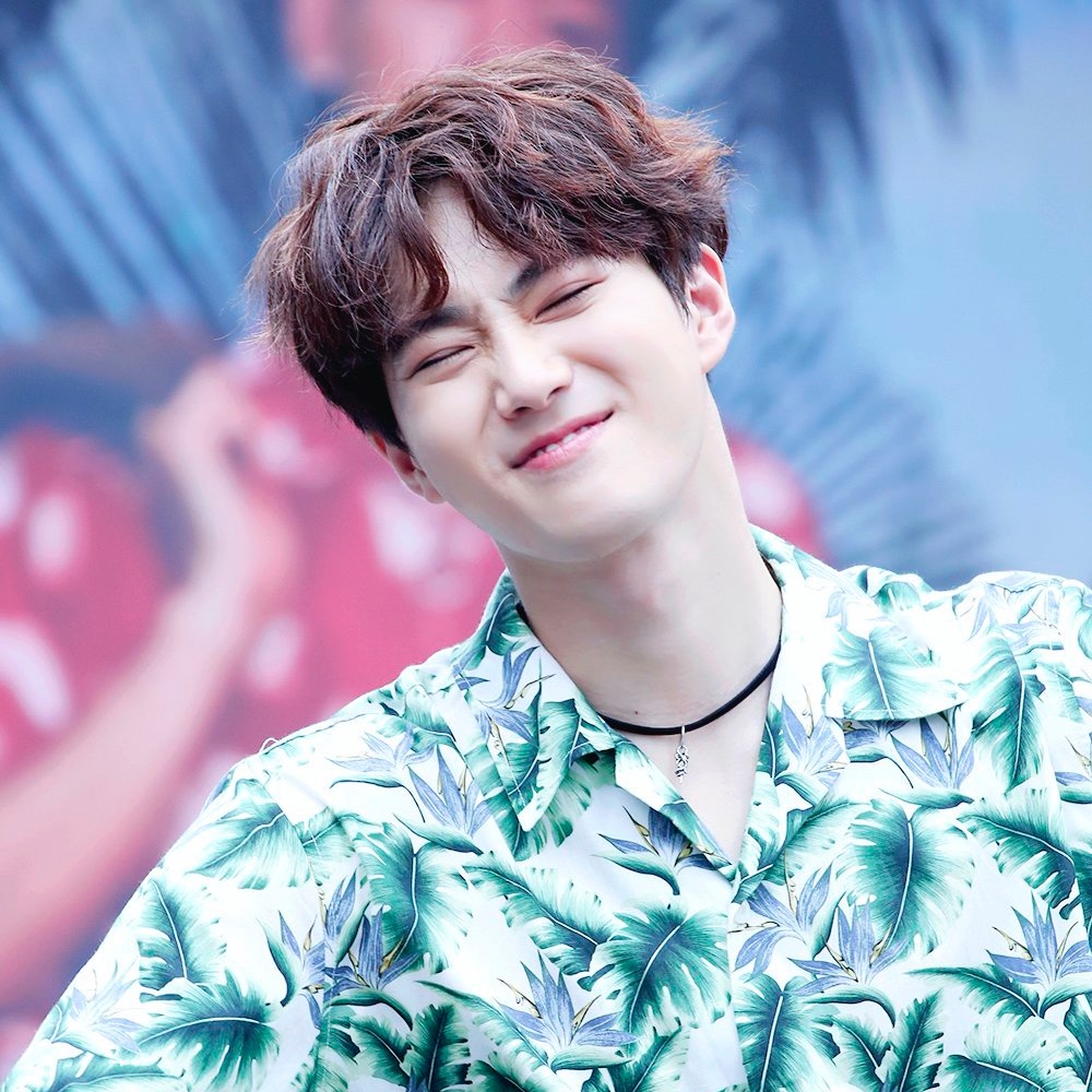 Latest photo of Suho (EXO)