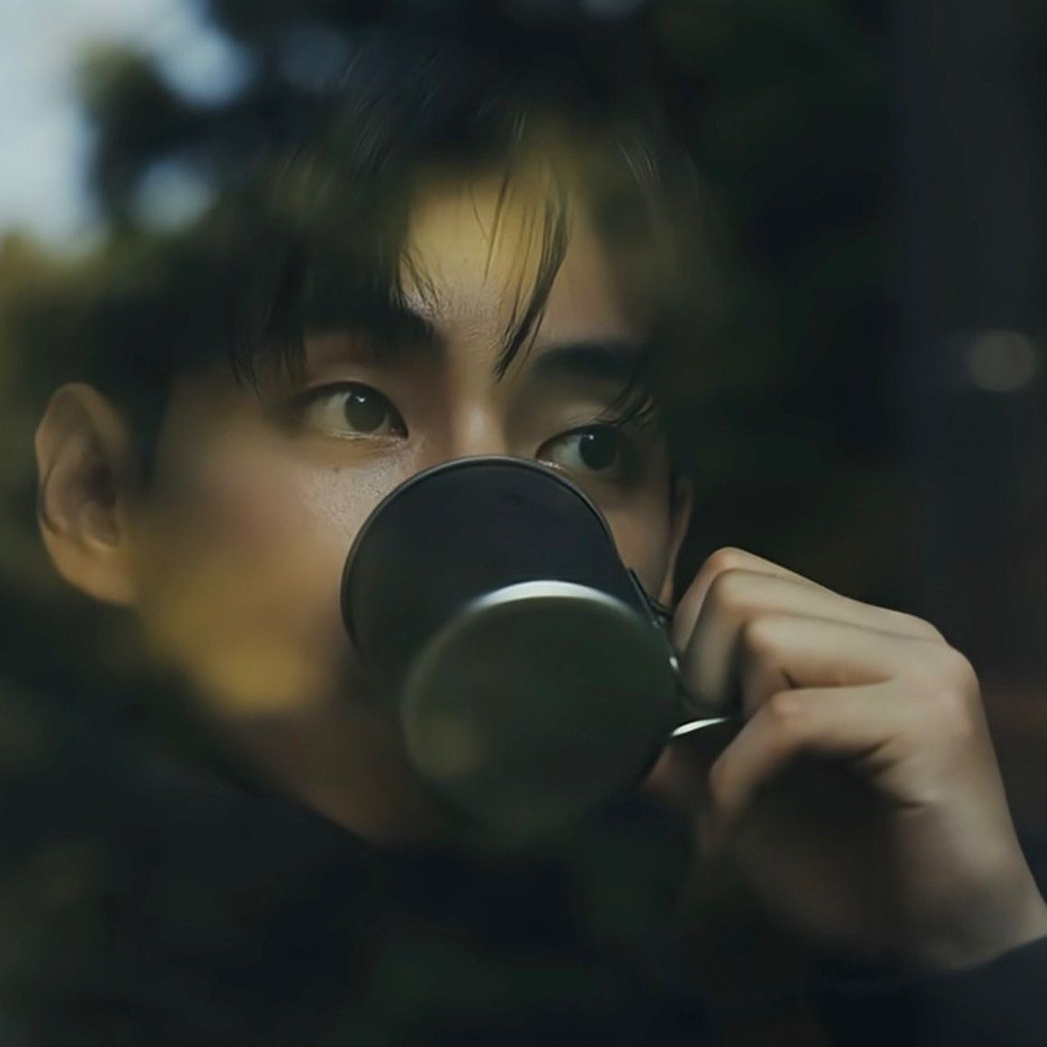 Foto aktivitas terbaru V (BTS)