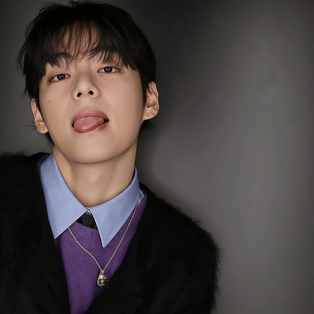 뷔 (방탄소년단) 최근 활동샷