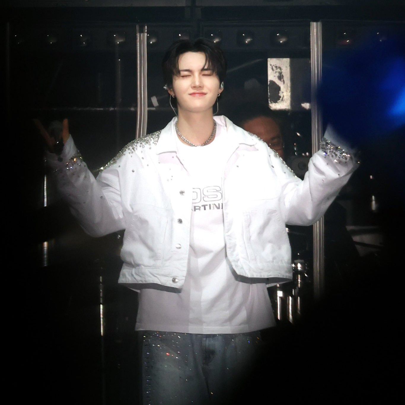 Behind-the-scenes cut of Doyoung (TREASURE)