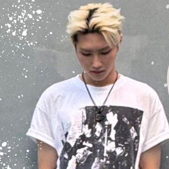 Signature photo of Taehun (TNX) capturing their charm