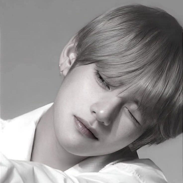 뷔 (방탄소년단)의 비하인드 컷