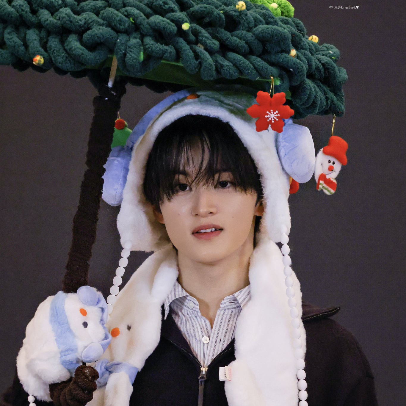 A moment captured by Mark (NCT 127, NCT DREAM)'s fan