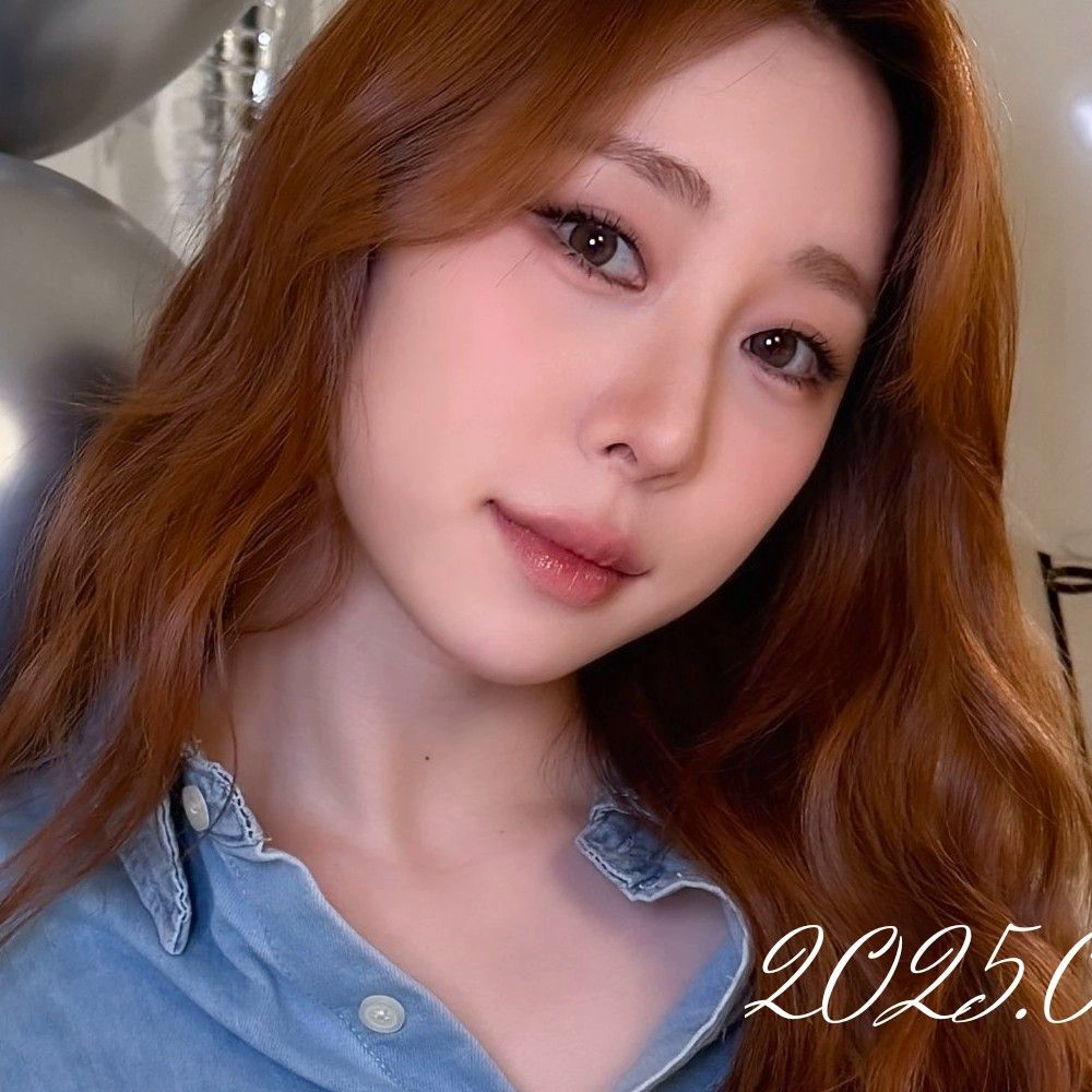 Latest photo of Yeonjung (WJSN)