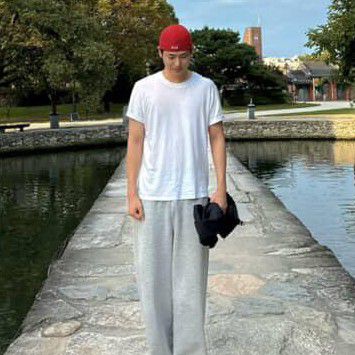 Latest photo of Choi Byungchan