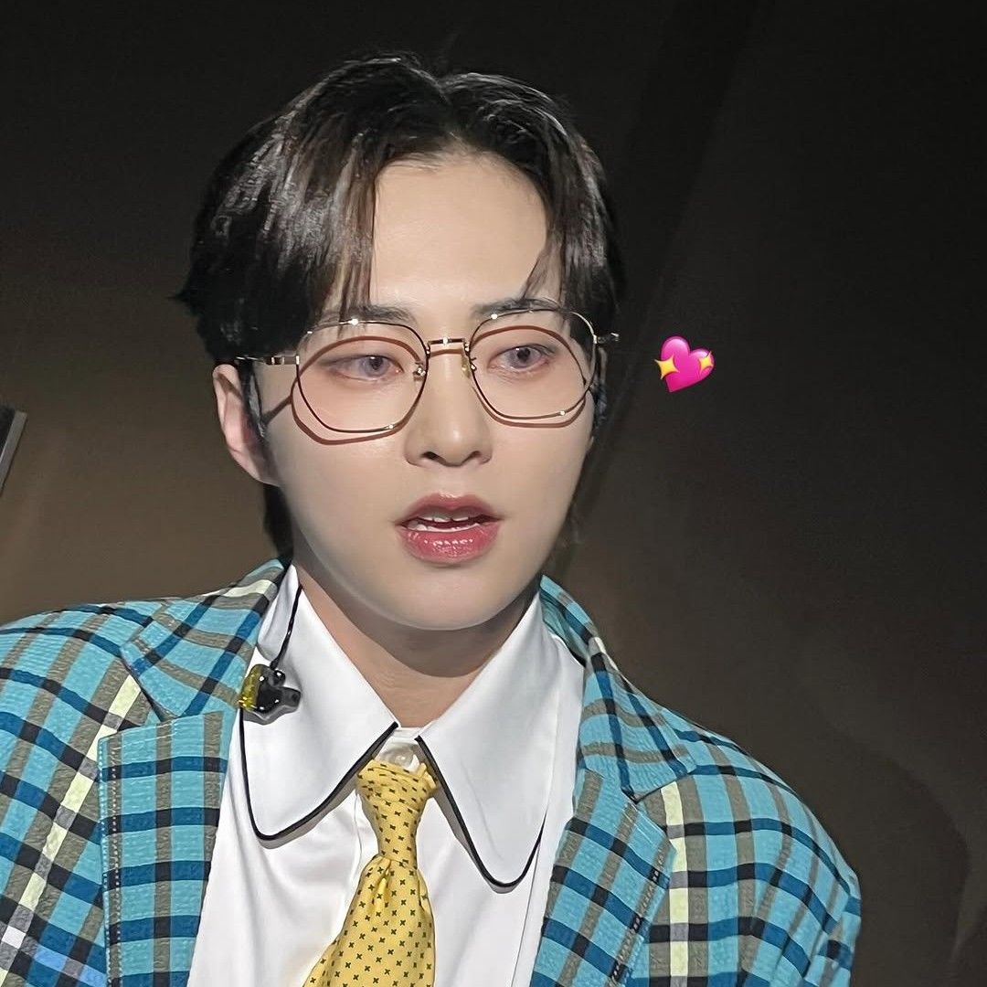 Xiumin (EXO)的最新活动照片