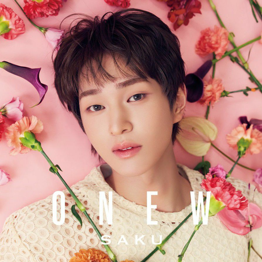 A moment captured by Onew (SHINee)'s fan
