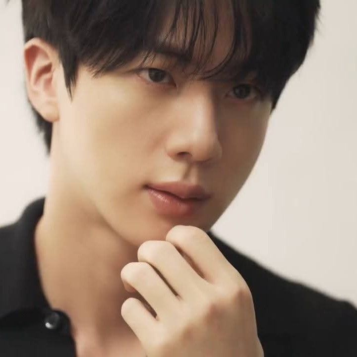 Behind-the-scenes cut of Jin (BTS)