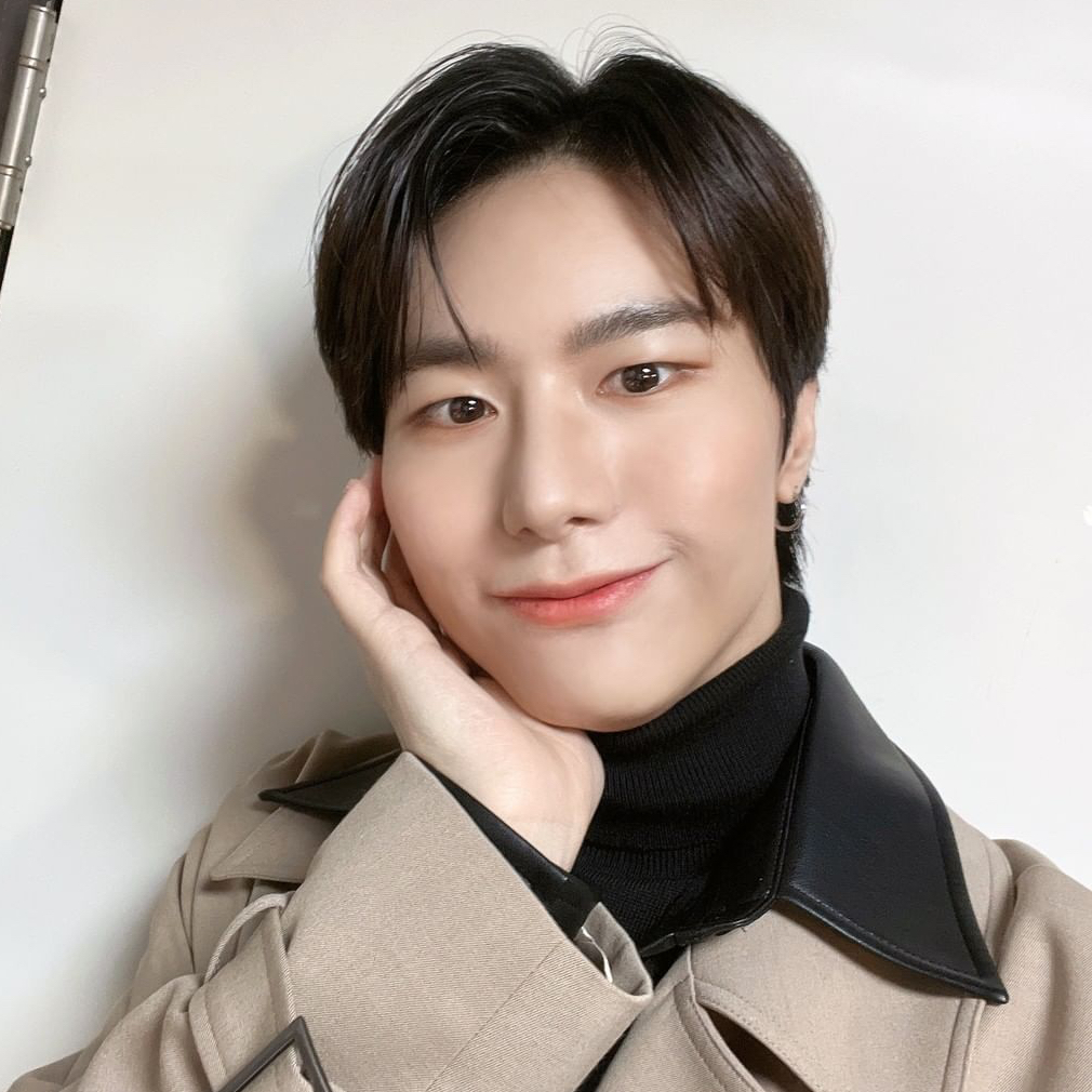 Foto aktivitas terbaru Kang Seungsik (VICTON)