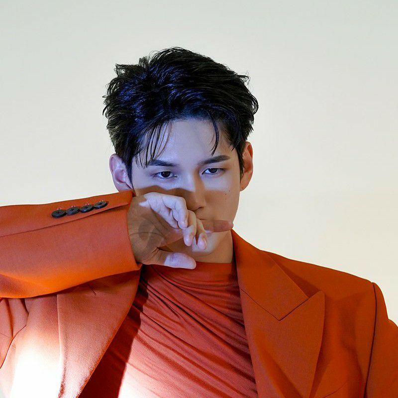 옹성우 최근 활동샷