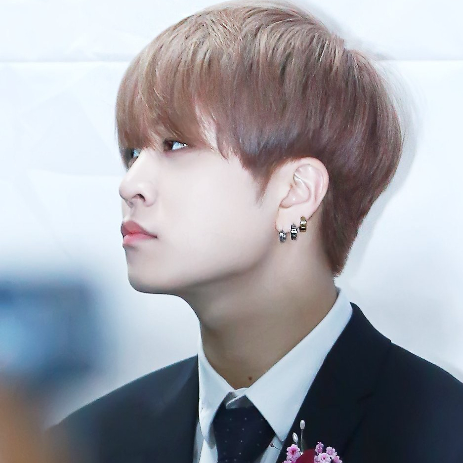 Latest photo of Youngjae (GOT7)