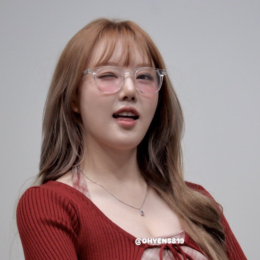 예린 (여자친구) 최근 활동샷