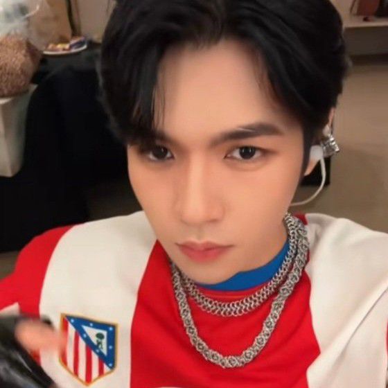 Latest photo of Kim (HORI7ON)