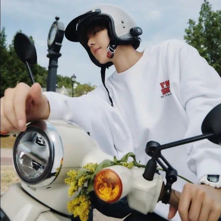 Shownu (MONSTA X)粉絲拍下的瞬間