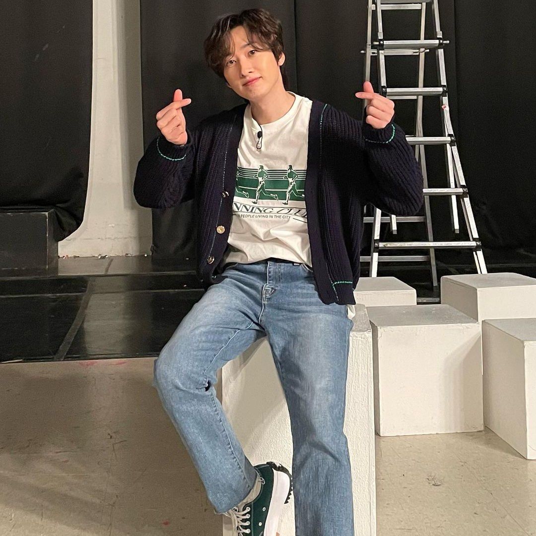 Behind-the-scenes cut of Eunhyuk (Super Junior)
