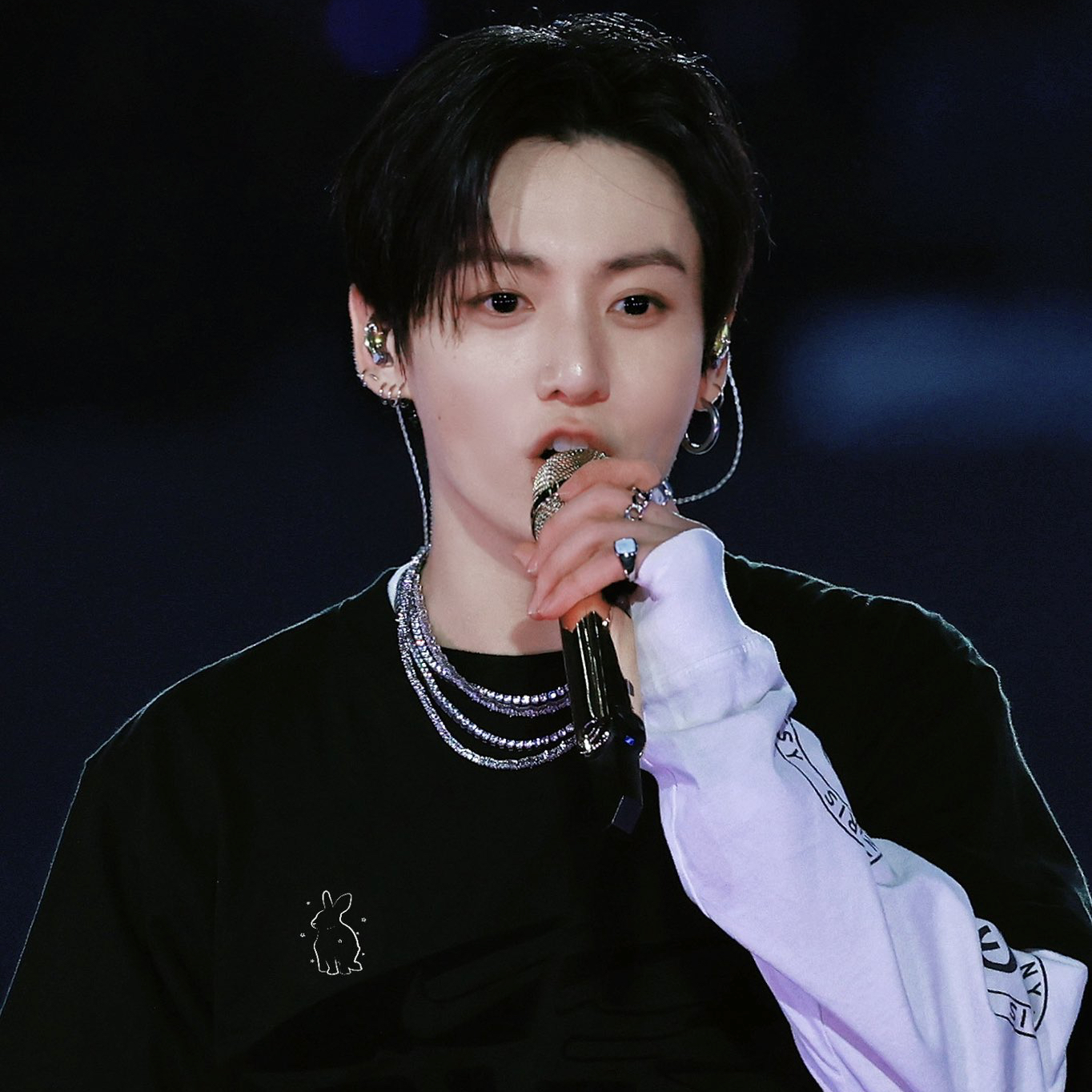 정국 (방탄소년단)의 최신 사진