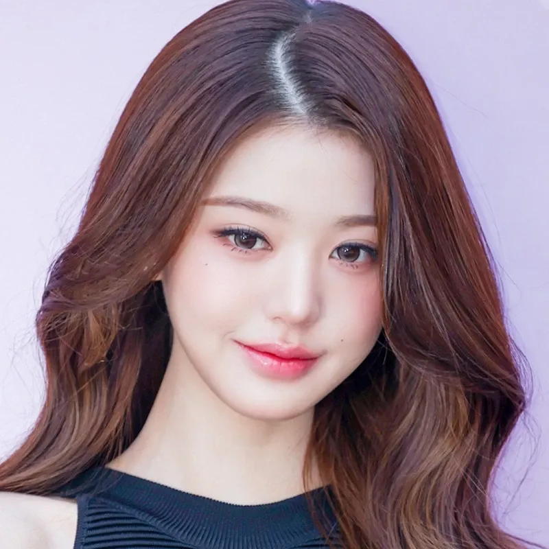 張元英 (IVE)的最新活動照片