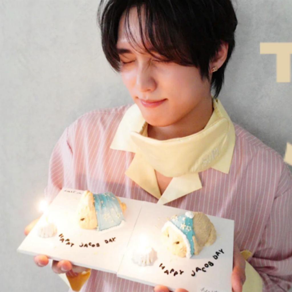 A moment captured by Jacob (THE BOYZ)'s fan