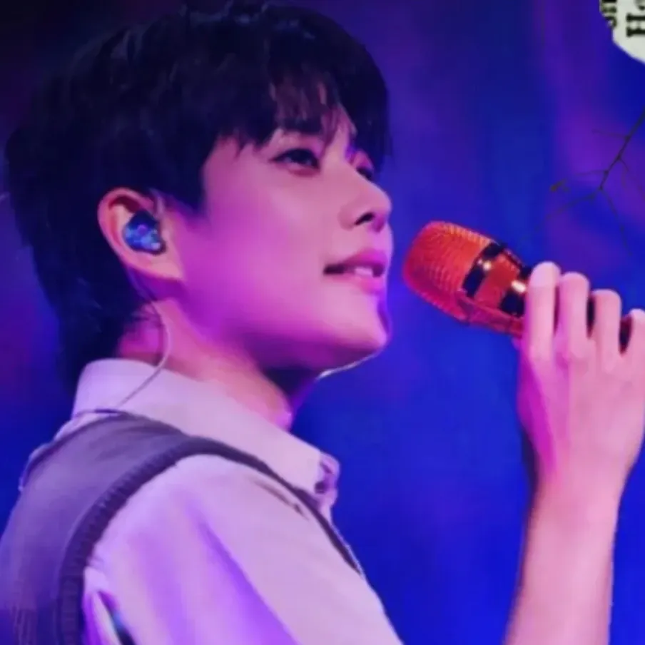 Latest photo of MJ (ASTRO)