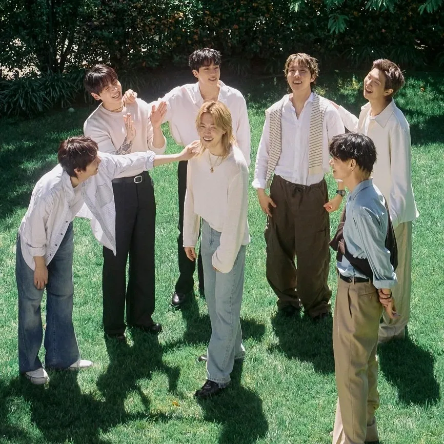 Behind-the-scenes cut of BTS