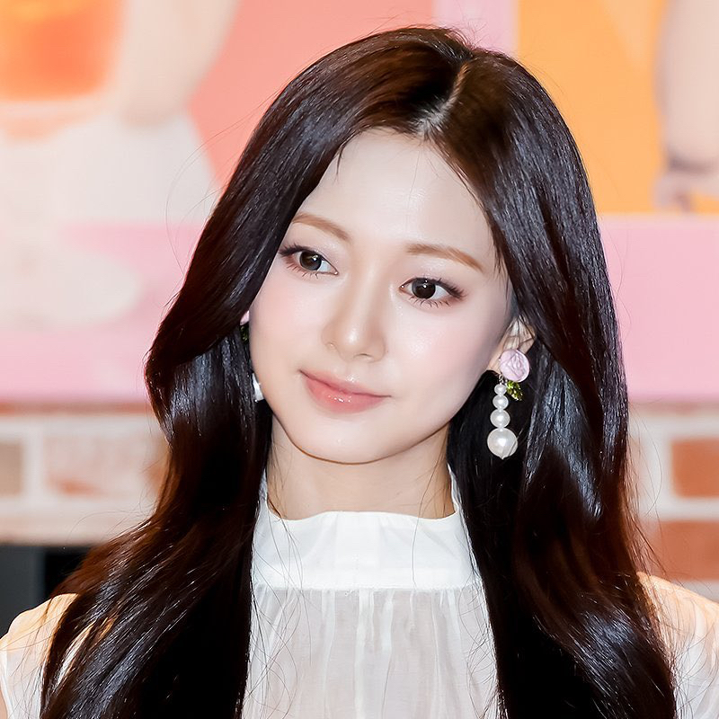 Potret di balik layar Tzuyu (TWICE)
