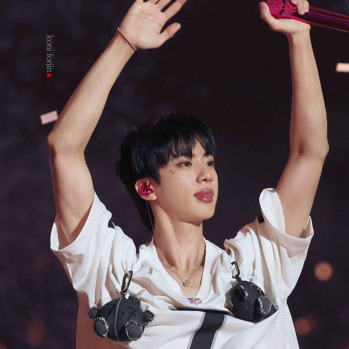 Behind-the-scenes cut of Jin (BTS)
