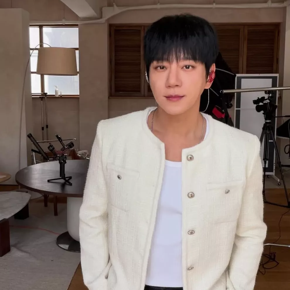 A moment captured by Hwang Chiyeol's fan