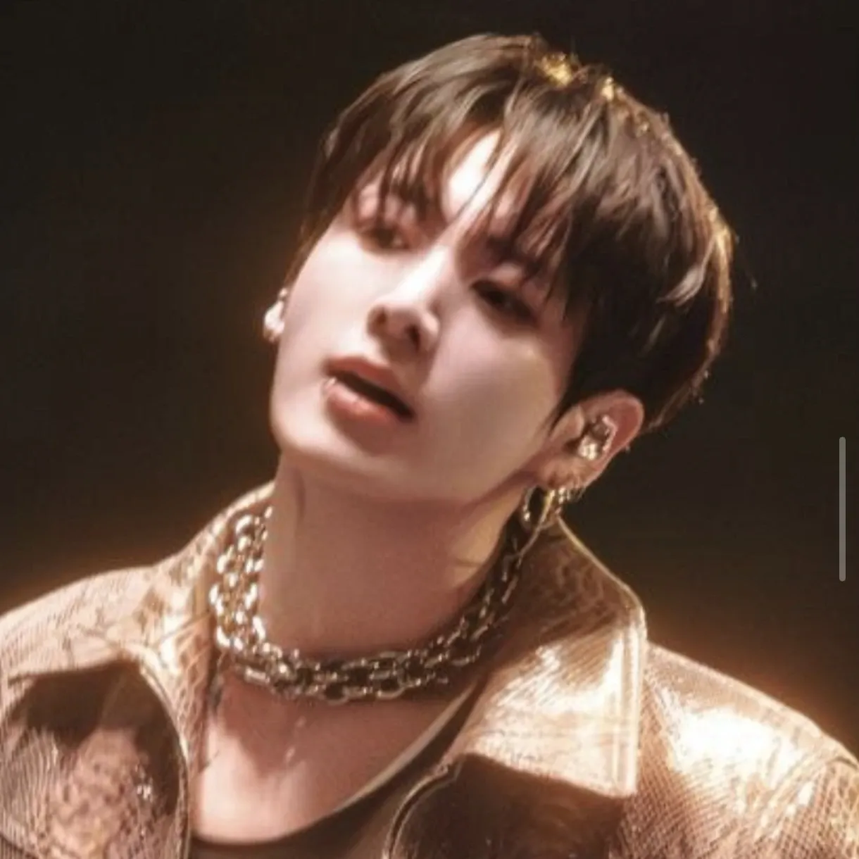 Feed komunitas K-pop terpanas hari ini