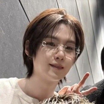 Behind-the-scenes cut of SUGA (BTS)