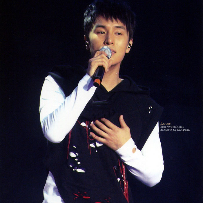 Latest photo of Kim Dongwan (SHINHWA)