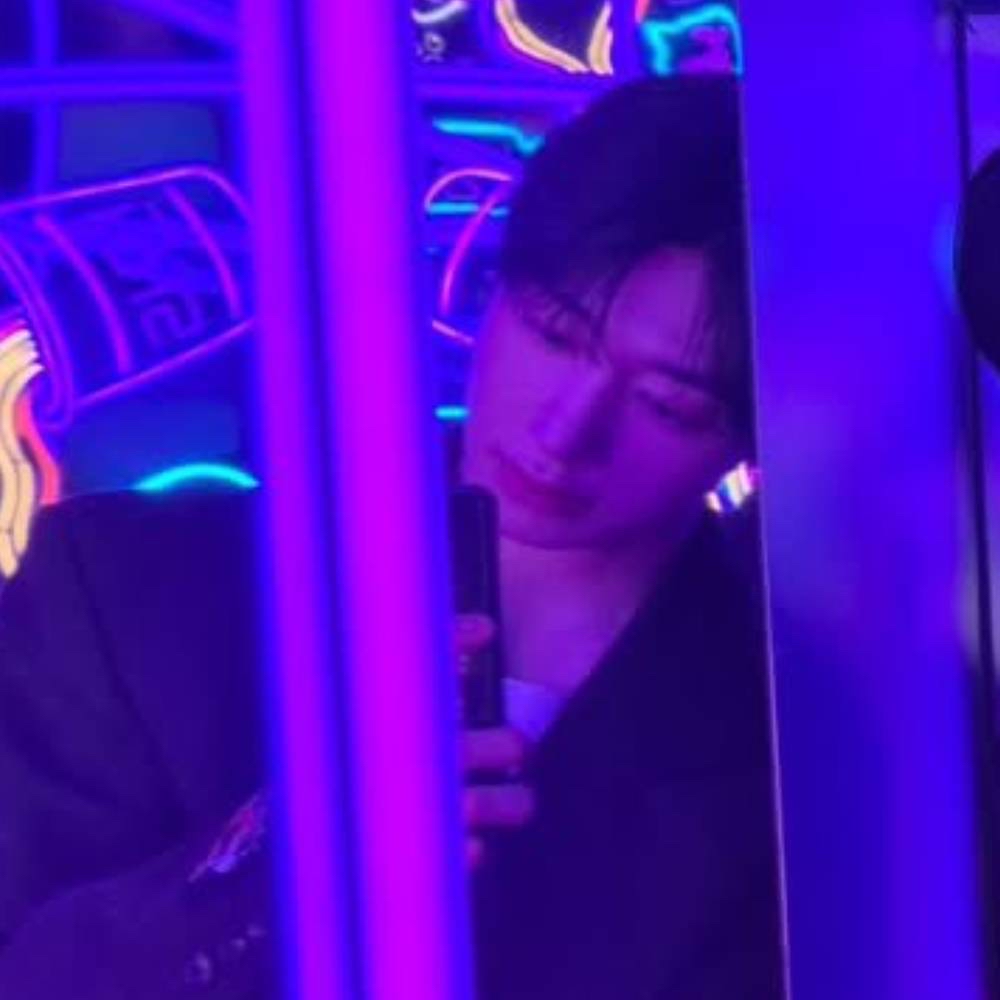 Foto aktivitas terbaru Hyungwon (MONSTA X)