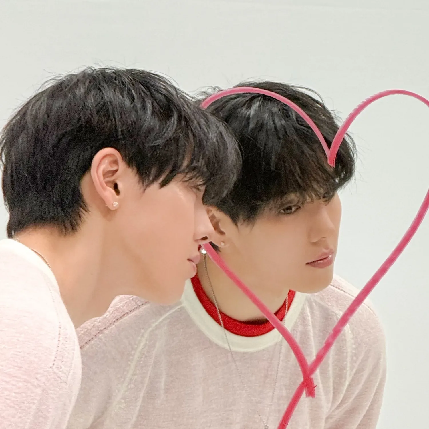 A moment captured by Shownu (MONSTA X)'s fan