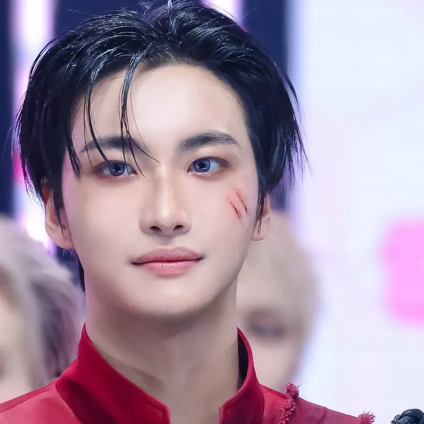 Behind-the-scenes cut of Seonghwa (ATEEZ)