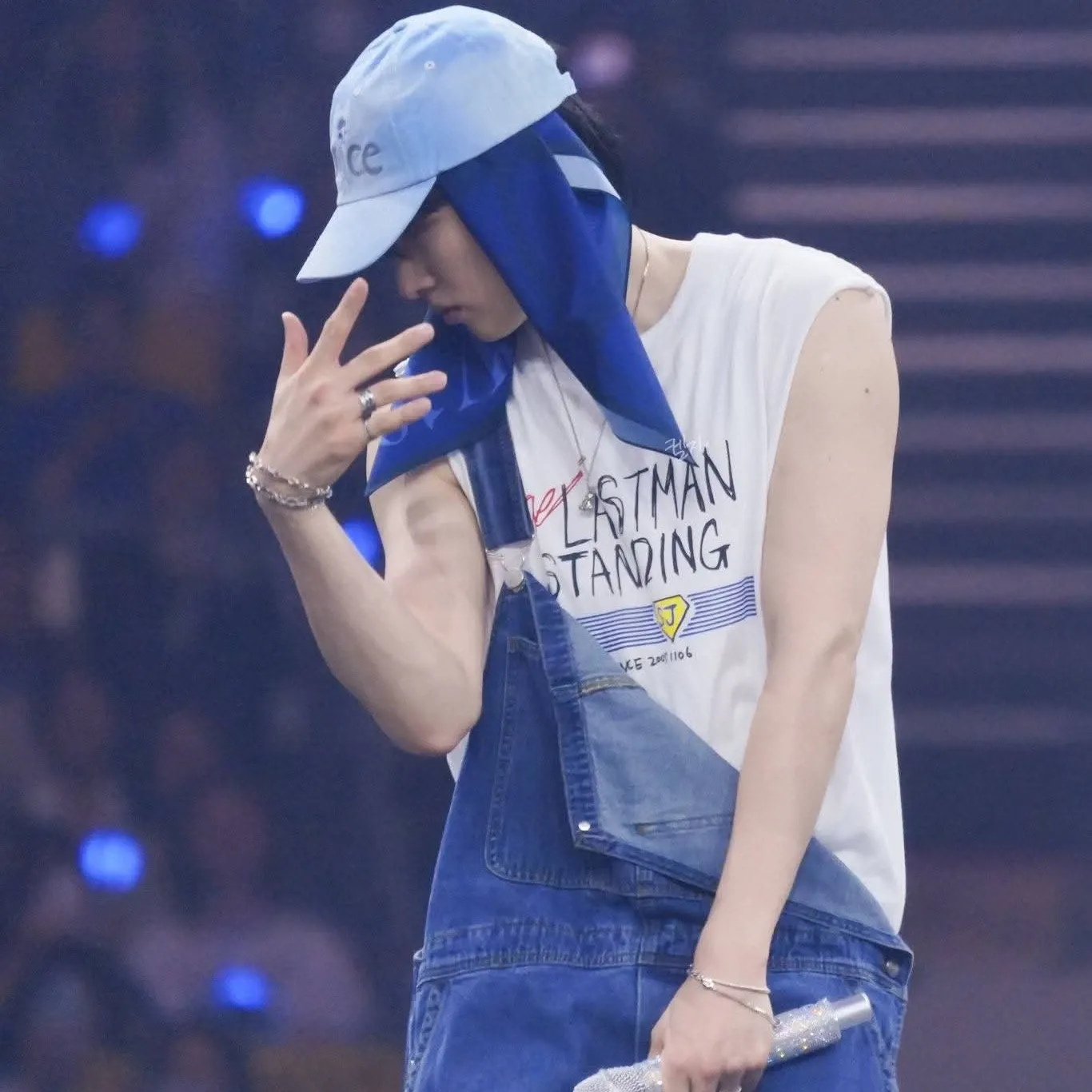 Behind-the-scenes cut of Eunhyuk (Super Junior)