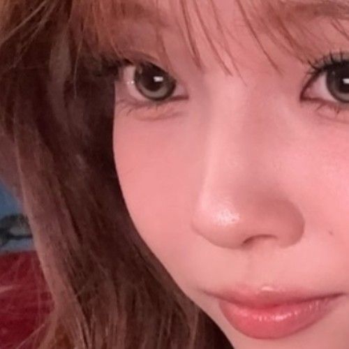 Behind-the-scenes cut of Mayuka (NiziU)