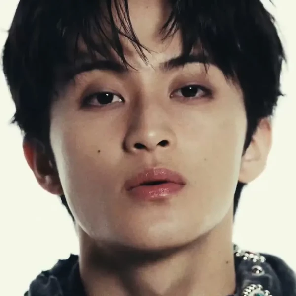 팬들이 사랑하는 마크 (NCT 127, NCT DREAM)의 인기 프로필 사진