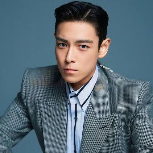 Behind-the-scenes cut of T.O.P