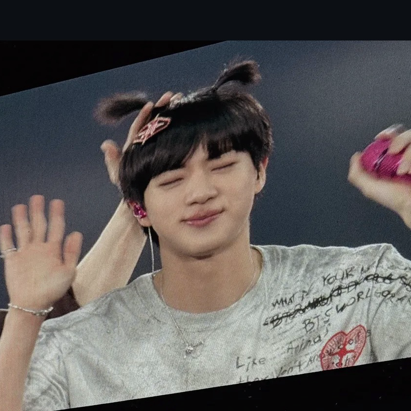 Potret di balik layar Jin (BTS)