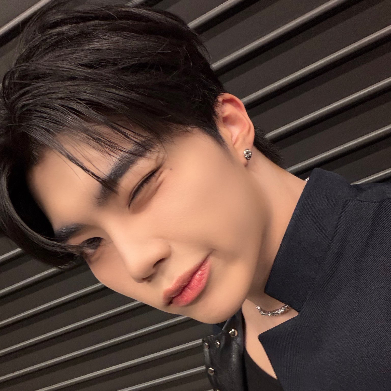 A moment captured by Park Gunwook (ZEROBASEONE)'s fan