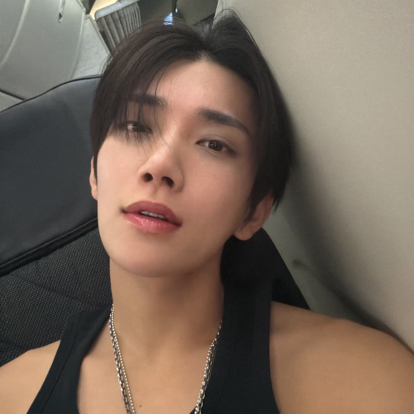 Recent activity shot of Joshua (SEVENTEEN)